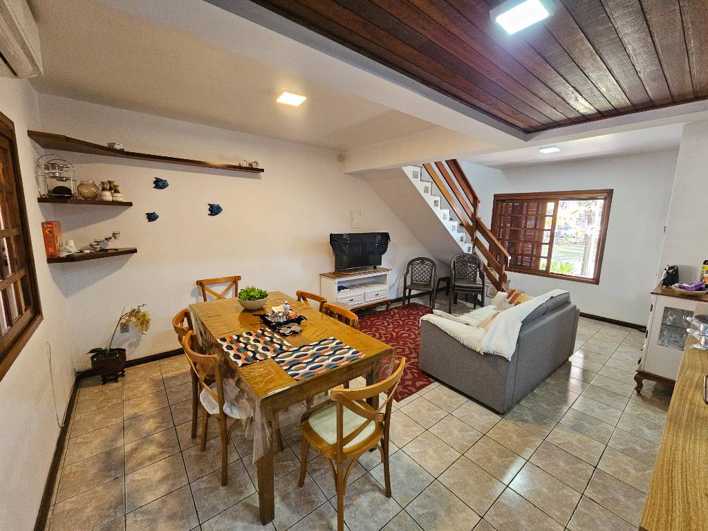 Casa 2 dormitórios para venda em Capão da Canoa | Ref.: 11380