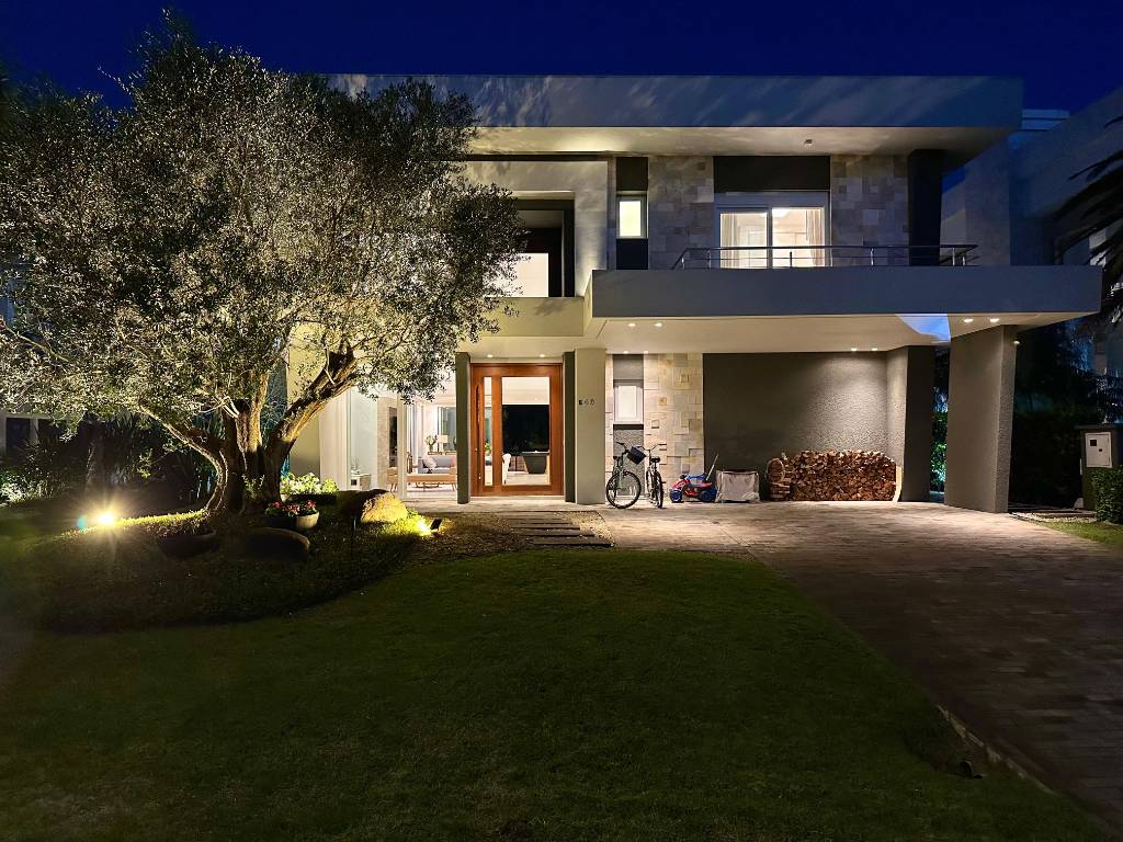 Casa em Condomínio 5 dormitórios para venda, Enseada em Xangri-lá | Ref.: 8849